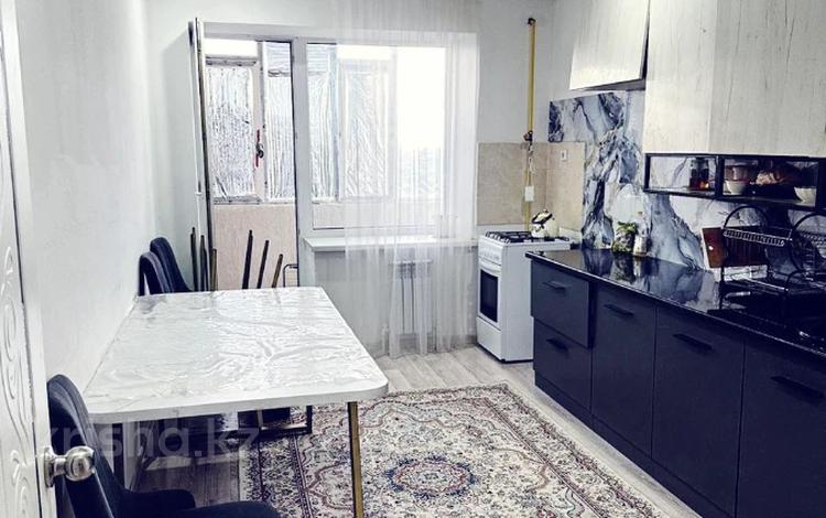 2-комнатная квартира · 81 м² · 9/10 этаж, Самал за 28 млн 〒 в Уральске — фото 2