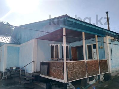 Отдельный дом · 4 комнаты · 100 м², Жандосова 20 за 250 000 〒 в Абае