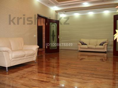 2-бөлмелі пәтер · 90 м² · 2/7 қабат, 10-й мкр 2, бағасы: 350 000 〒 в Актау