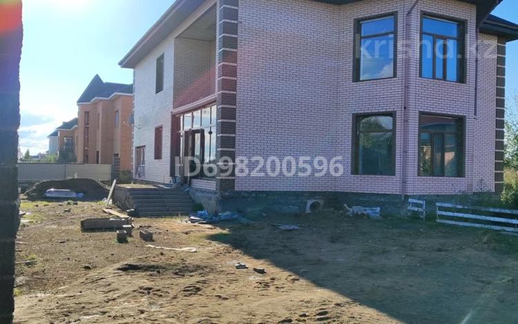 Отдельный дом · 5 комнат · 320 м² · 10 сот., Нура-ишим 16 за 1 млн ₸ в Астане — фото 2