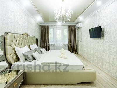 1-комнатная квартира, 50 м² посуточно, мкр Аккент 65 за 16 000 〒 в Алматы, Алатауский р-н