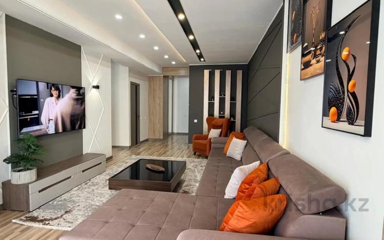3-бөлмелі пәтер · 100 м² · 17/21 қабат, Аль-Фараби 21, бағасы: 90 000 ₸ в Алматы, Бостандыкский р-н — фото 3