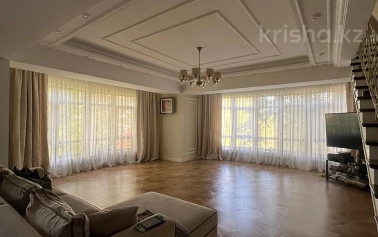 4-комнатная квартира · 222 м² · 3/4 этаж, мкр Коктобе, Керей-Жәнібек хандар 29 за 210 млн ₸ в Алматы, Медеуский р-н — фото 23