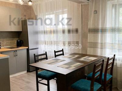 2-комнатная квартира · 45 м² · 5/5 этаж, Назарбаева 3/1 — Дворец спорта за 21 000 ₸ в Усть-Каменогорске