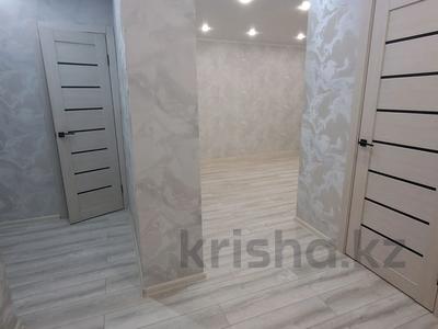 2-комнатная квартира · 55 м² · 3/5 этаж, Карима Сутюшева 18 — Центр,Достык Молл,Саяхат за 23.5 млн ₸ в Петропавловске