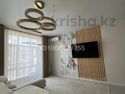 3-комнатная квартира · 97 м² · 8/10 этаж, мкр Юго-Восток, Микрорайон Байкена Ашимова 21 за 75 млн 〒 в Караганде, Казыбек би р-н