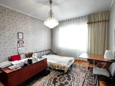 4-комнатная квартира · 75 м² · 6/9 этаж, 8 микр за 18.7 млн 〒 в Таразе