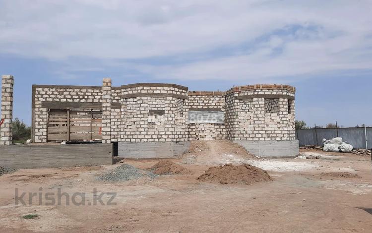 Отдельный дом · 4 комнаты · 250 м² · 10 сот., мкр Коктем, Акжайык-Тендик 238 за 9 млн 〒 в Атырау — фото 3