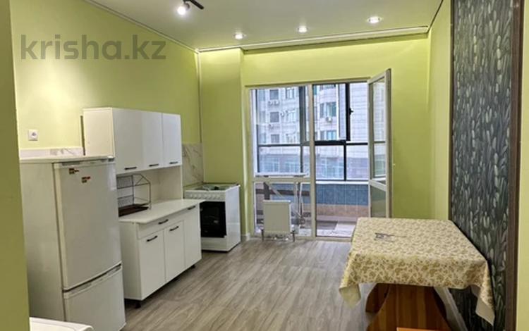 1-комнатная квартира · 45 м² · 3/17 этаж, Тургут Озала 237 за 220 000 ₸ в Алматы, Бостандыкский р-н — фото 2