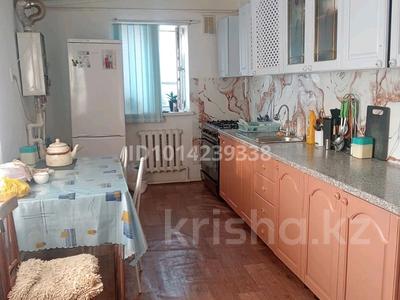 Отдельный дом · 4 комнаты · 158 м² · 9 сот., мкр Жастар 2, Баян батыр 11 за 25 млн ₸ в Актобе, жилой массив Жанаконыс