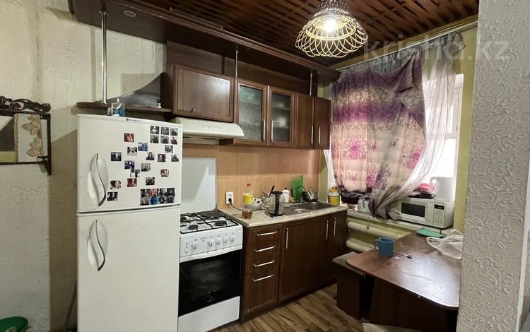 1-комнатная квартира · 30.8 м² · 1/2 этаж, Дастенова 46 за 9.5 млн ₸ в Семее — фото 2