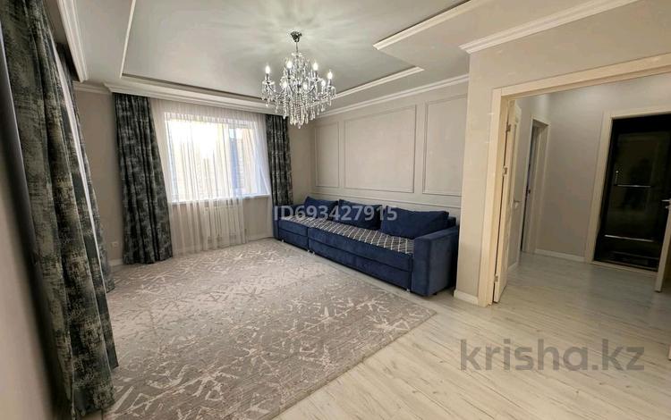 2-комнатная квартира, 64 м², 4/10 этаж посуточно, Ахмет Байтурсынулы за 14 000 〒 в Астане, Алматы р-н — фото 2