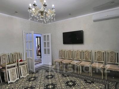 3-комнатная квартира · 70 м² · 5/5 этаж, Проспект Сатпаева 102А за 16.5 млн 〒