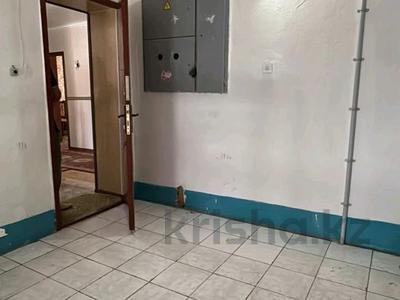4-комнатная квартира · 102 м² · 5/5 этаж, Мкр. Сырдария 12 — Акмешіт, Смол, Hundai центр за 26.5 млн 〒 в 