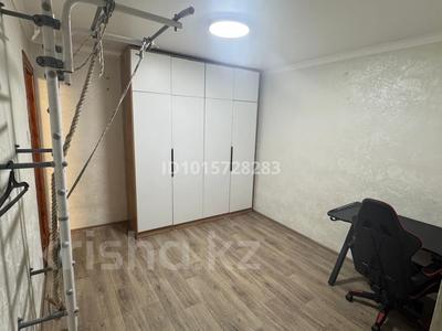 2-бөлмелі пәтер · 48 м² · 4/5 қабат, 408 квартал 13дом, бағасы: 12 000 ₸ в Семее
