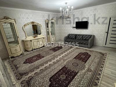 3-бөлмелі пәтер · 80 м² · 1/4 қабат, Өркен шағын ауданы 45, бағасы: 26 млн ₸ в Жанаозен