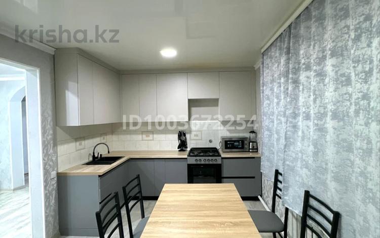Отдельный дом · 4 комнаты · 100 м² · 10 сот., Акжол 41 — За Камбаром за 38 млн ₸ в Семее — фото 2