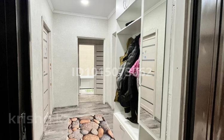 2-бөлмелі пәтер · 60 м² · 5/5 қабат, Пушкина 32 — Пушкина/Шевченко, бағасы: 15.5 млн ₸ в Жезказгане — фото 2