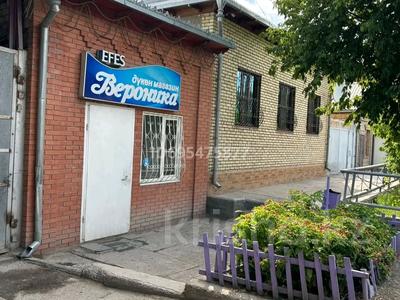 Отдельный дом · 5 комнат · 135 м² · 8.5 сот., Сулейменова 81 — Находится возле стадиона Локомотив за 35 млн ₸ в 