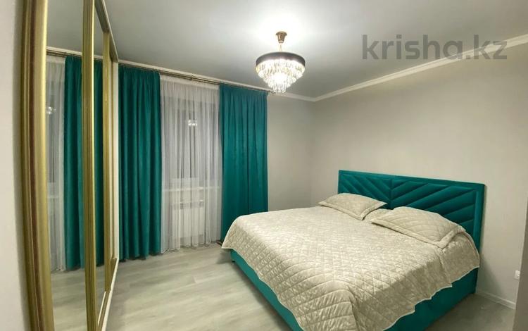 3-комнатная квартира · 71 м² · 9/12 этаж, Кошкарбаева за 40 млн 〒 в  — фото 17