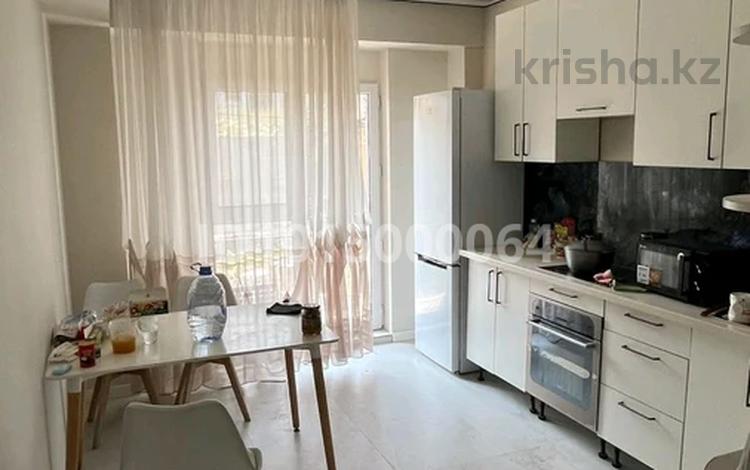 2-комнатная квартира · 65 м² · 1/4 этаж, мкр Акжар, Береке 7 за 250 000 ₸ в Алматы, Наурызбайский р-н — фото 2