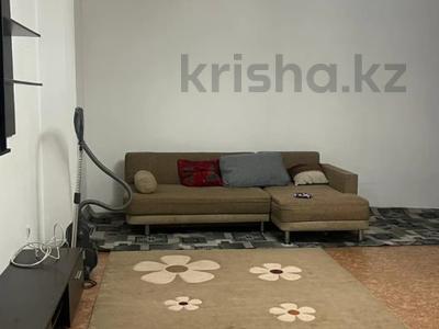 1-бөлмелі пәтер · 45 м² · 2/5 қабат, мкр Кокжиек 43а, бағасы: 16 млн ₸ в Алматы, Жетысуский р-н