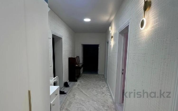 3-комнатная квартира · 89 м² · 1/5 этаж, мкр. Алтын орда за ~ 40 млн ₸ в Актобе — фото 2