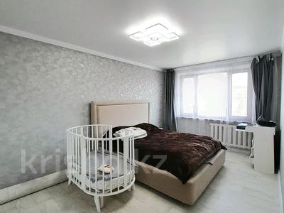 3-бөлмелі пәтер · 63 м² · 5/5 қабат, мкр Строитель — Алтындар, бағасы: 18.5 млн ₸ в Уральске