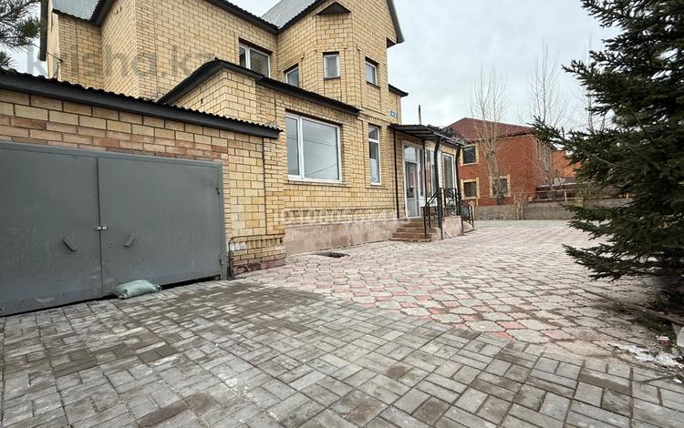Отдельный дом · 5 комнат · 300 м² · 8 сот., Бекарыс 44 — Шакарим кудайбердыулы за 130 млн 〒 в Астане — фото 2
