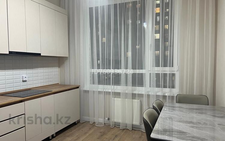 1-комнатная квартира · 40 м² · 4/12 этаж, Туран 43/3 — Хан шатыра за 250 000 ₸ в Астане, Есильский р-н — фото 2