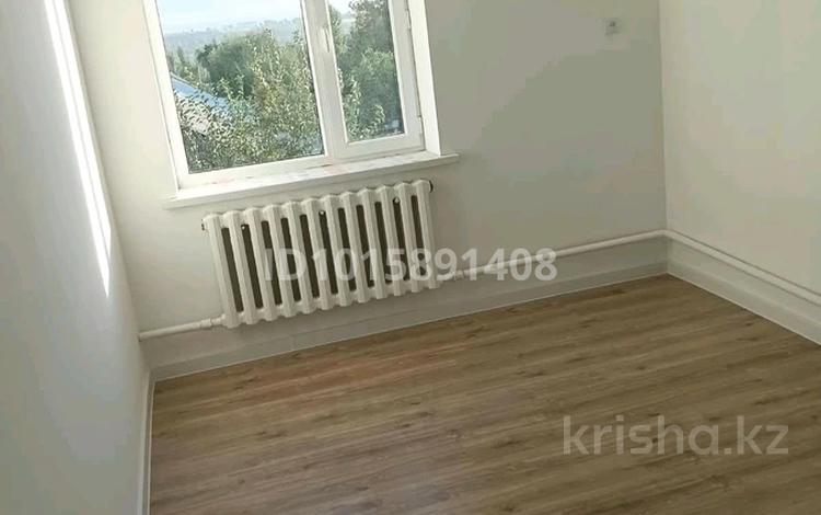 3-бөлмелі пәтер · 70 м² · 2/2 қабат, Сейдалиева 23/3, бағасы: 15 млн ₸ в им. Турара рыскуловой — фото 2
