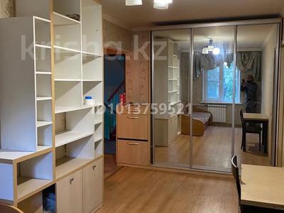 2-бөлмелі пәтер · 44 м² · 3/5 қабат, Байганина 27, бағасы: 300 000 ₸ в Алматы, Алмалинский р-н