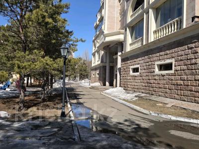 3-комнатная квартира · 212 м² · 2/4 этаж, Домалак Ана за 160 млн ₸ в Астане, Нура р-н