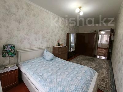 3-комнатная квартира · 58 м² · 4/5 этаж, 11 мкр 23 — 42 школа за 15.5 млн 〒 в Таразе