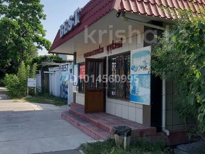 Отдельный дом · 4 комнаты · 200 м² · 9 сот., Ташкентская 161/2 — Ул. Ташкентская между улицами Колбасшы Койгельды и Желтоксан. на прот за 65 млн ₸ в Таразе
