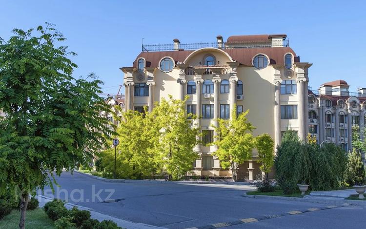 3-комнатная квартира · 119.7 м² · 4/10 этаж, Омарова 39 за 75 млн ₸ в Алматы, Медеуский р-н — фото 8