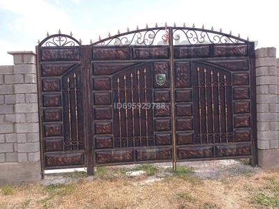 Отдельный дом · 6 комнат · 280 м² · 20 сот., Ул.Т.Альжанова б/ н — Возле мечеть за 30 млн ₸ в Карабулаке