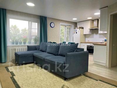 4-комнатная квартира · 72 м² · 5/5 этаж, Олжабай Батыра (Мира) — Находится на пересечении Мира -1 Мая за 25.5 млн ₸ в Павлодаре