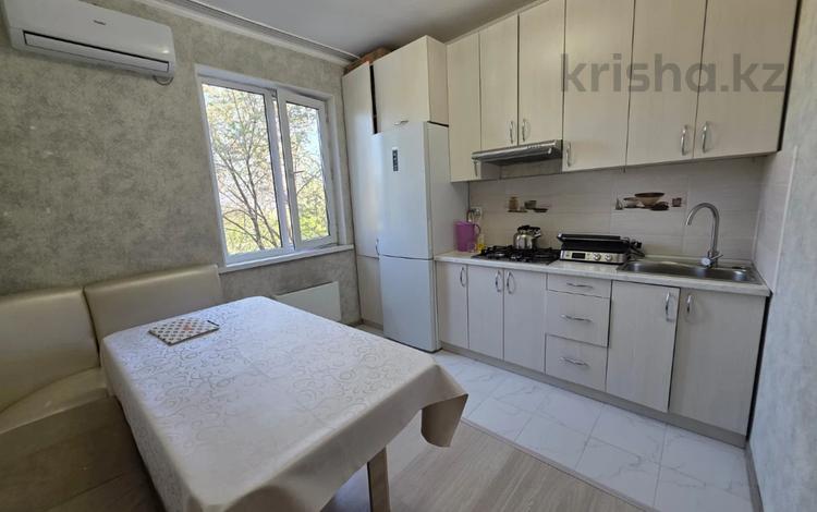 1-комнатная квартира · 40 м² · 3/6 этаж, мкр Кокжиек за 21.5 млн ₸ в Алматы, Жетысуский р-н — фото 10