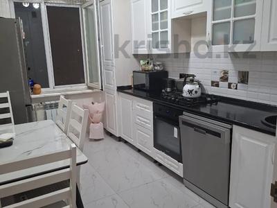 2-комнатная квартира · 64 м² · 4/6 этаж, мкр Кокжиек 18 за 29.3 млн ₸ в Алматы, Жетысуский р-н
