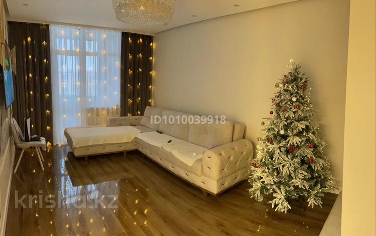 3-бөлмелі пәтер · 90 м² · 8/12 қабат, Байтурсынова 16, бағасы: 60 млн ₸ в Астане, Сарайшык р-н — фото 2