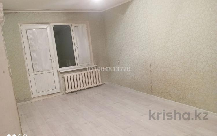 2-бөлмелі пәтер · 45 м² · 5/5 қабат, мкр Акбулым, Мкр Жансая 21, бағасы: 11 млн ₸ в Таразе — фото 2