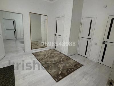 3-комнатная квартира · 250 м² · 1/1 этаж, Ундербаева 24 — Район Взлетка за 130 000 ₸ в 