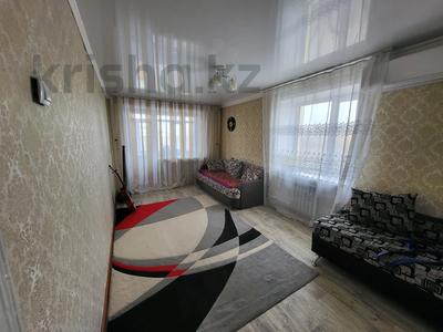 2-комнатная квартира, 48 м², 3/3 этаж, Байконурова 8 — Мастерок за 12 млн 〒 в Жезказгане