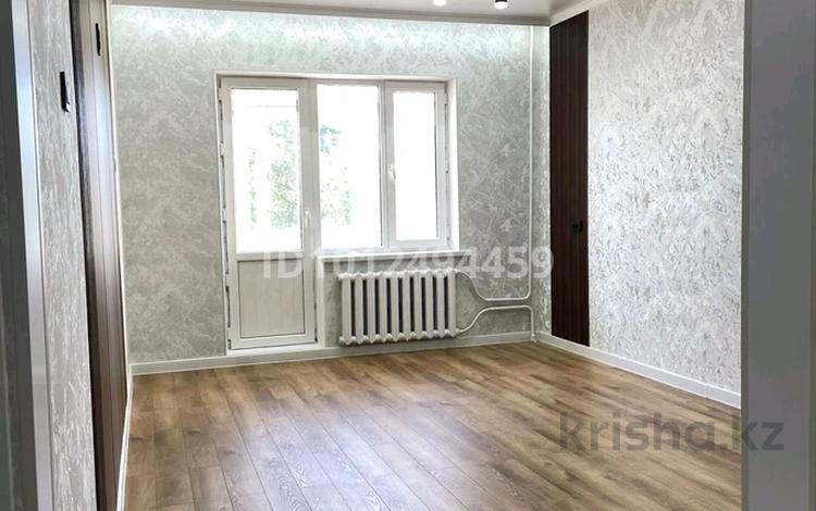 2-бөлмелі пәтер · 52 м² · 4/5 қабат, мкр Аса 28, бағасы: 18.5 млн ₸ в Таразе — фото 2