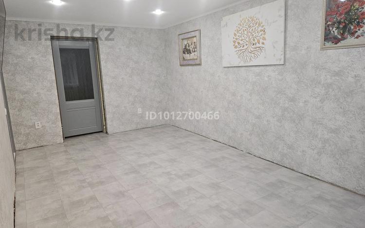 2-бөлмелі пәтер · 48 м² · 1/5 қабат, Павлова 27, бағасы: 180 000 ₸ в Павлодаре — фото 2