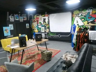 Свободное назначение, офисы, фитнес и спорт, образование, конференц-залы, кабинеты и рабочие места, студии · 60 м² за 200 000 〒 в Уральске