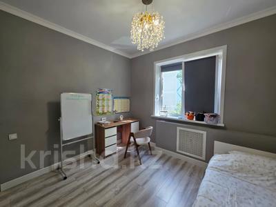 3-комнатная квартира · 70 м² · 5/5 этаж, Жургенова за 55 млн ₸ в Алматы, Медеуский р-н