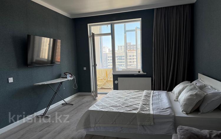 1-комнатная квартира · 40 м² · 14/19 этаж, Туран 57/3 за 14 000 〒 в Астане — фото 4