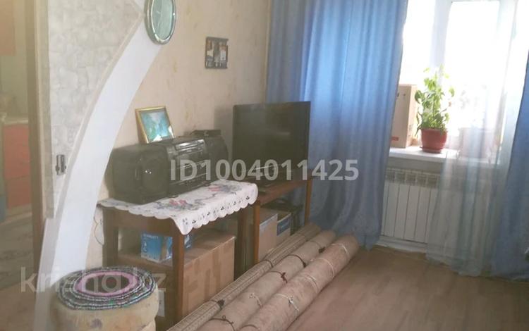 1-комнатная квартира · 30.7 м² · 2/5 этаж, Тауелсiздiк 37 — Пр.Абая- Тауелсiздiк за 15 млн ₸ в Костанае — фото 2